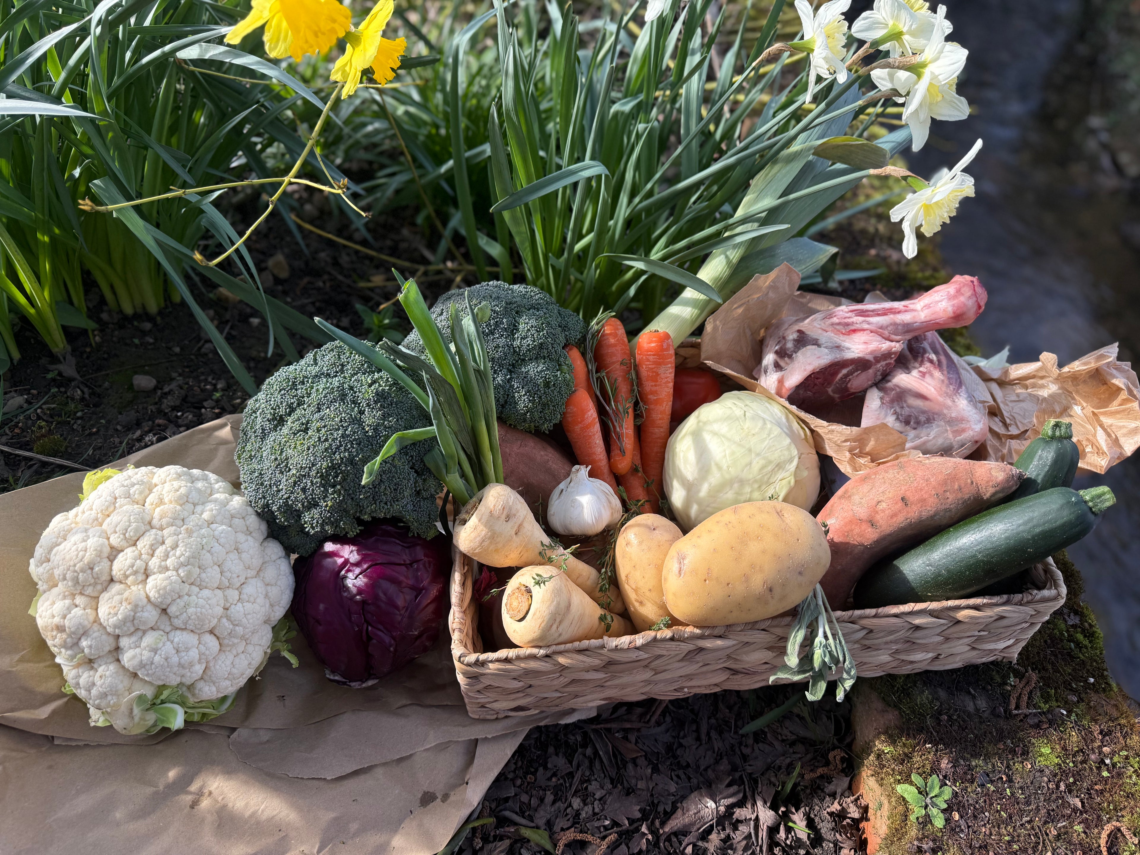 Farm Sunday Roast Box - Serves 2-6