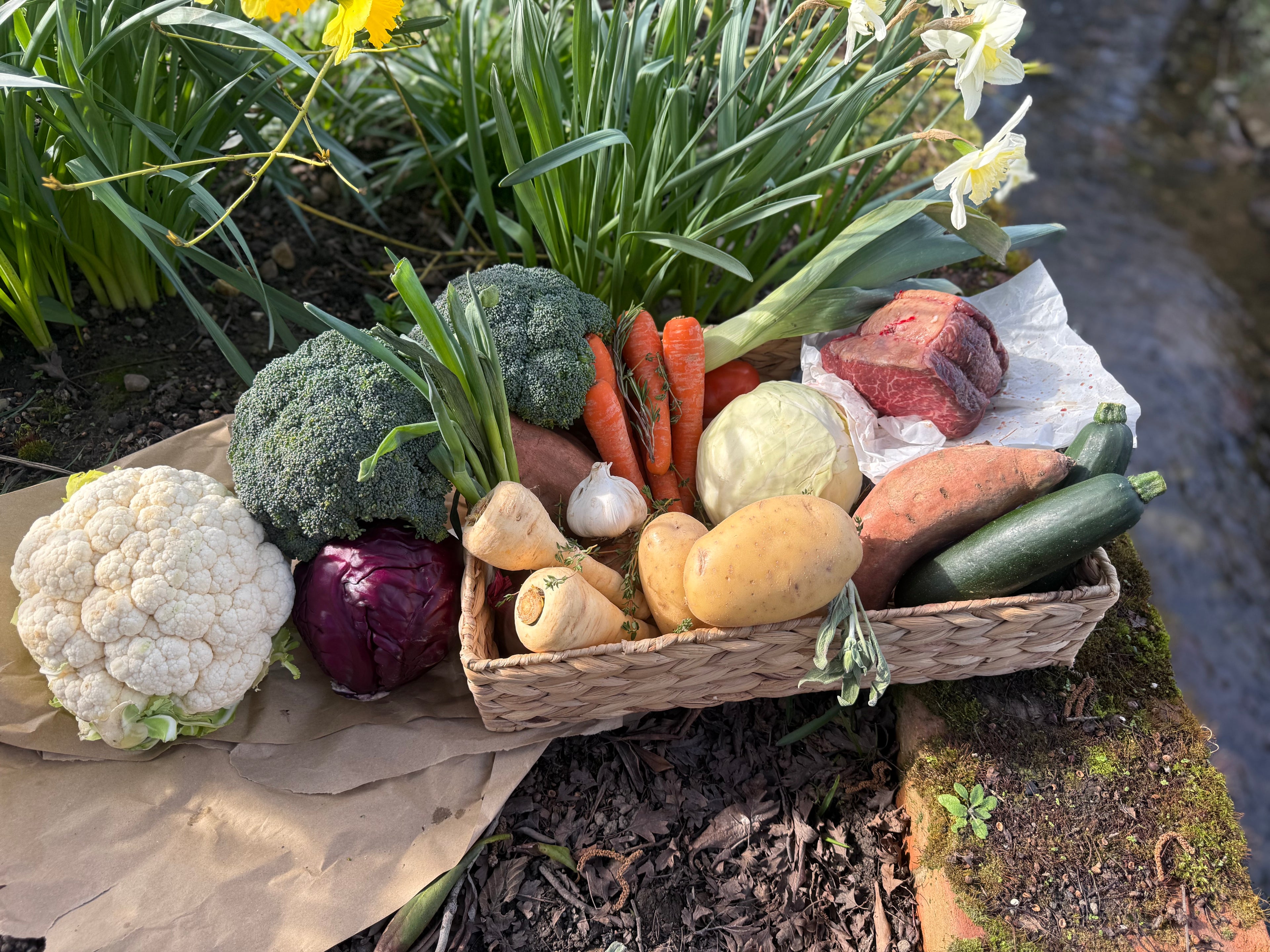 Farm Sunday Roast Box - Serves 2-6